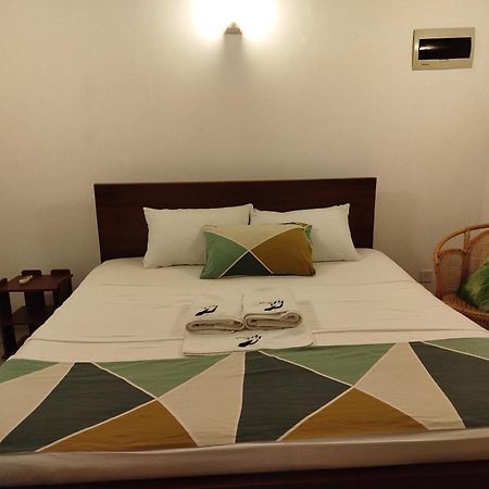 Elzangi Hotel Negombo Exterior photo