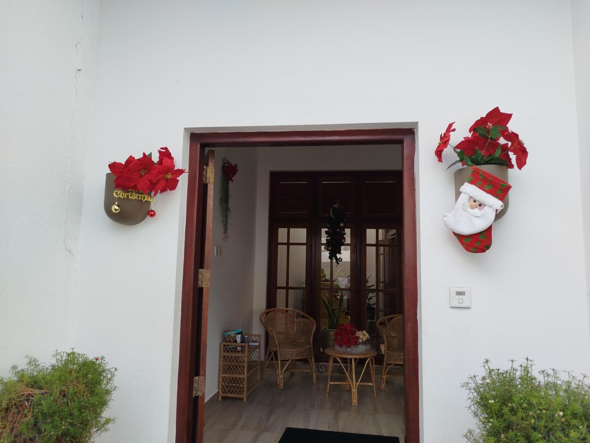 Elzangi Hotel Negombo Exterior photo